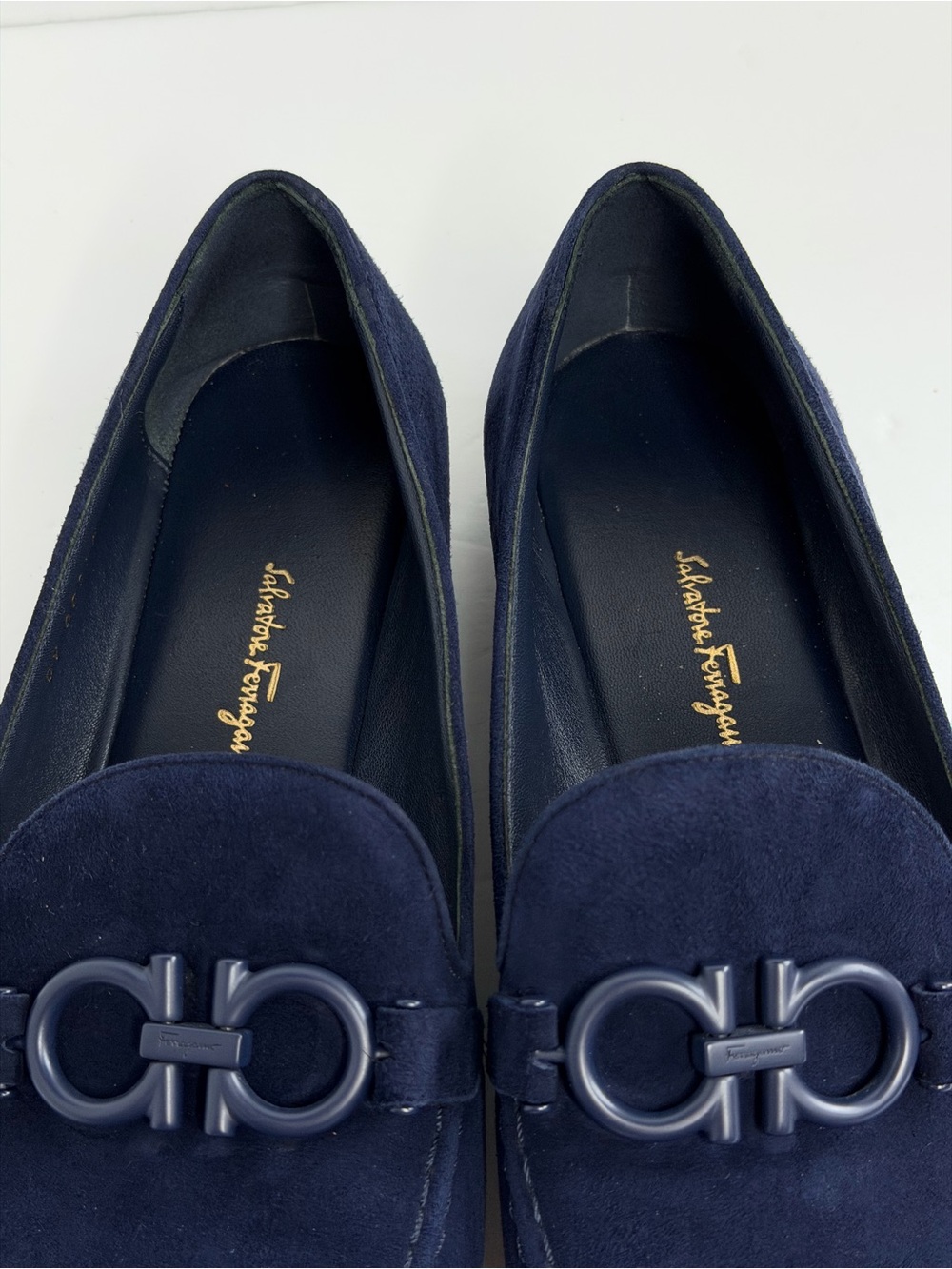 SALVATORE FERRAGAMO Navy Blue Trifoglio Loafer - size 9 C - Picture 10 of 13